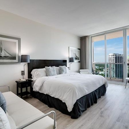 City View Balcony Steps From Restaurants, Peacock Park & Marina Miami Bagian luar foto
