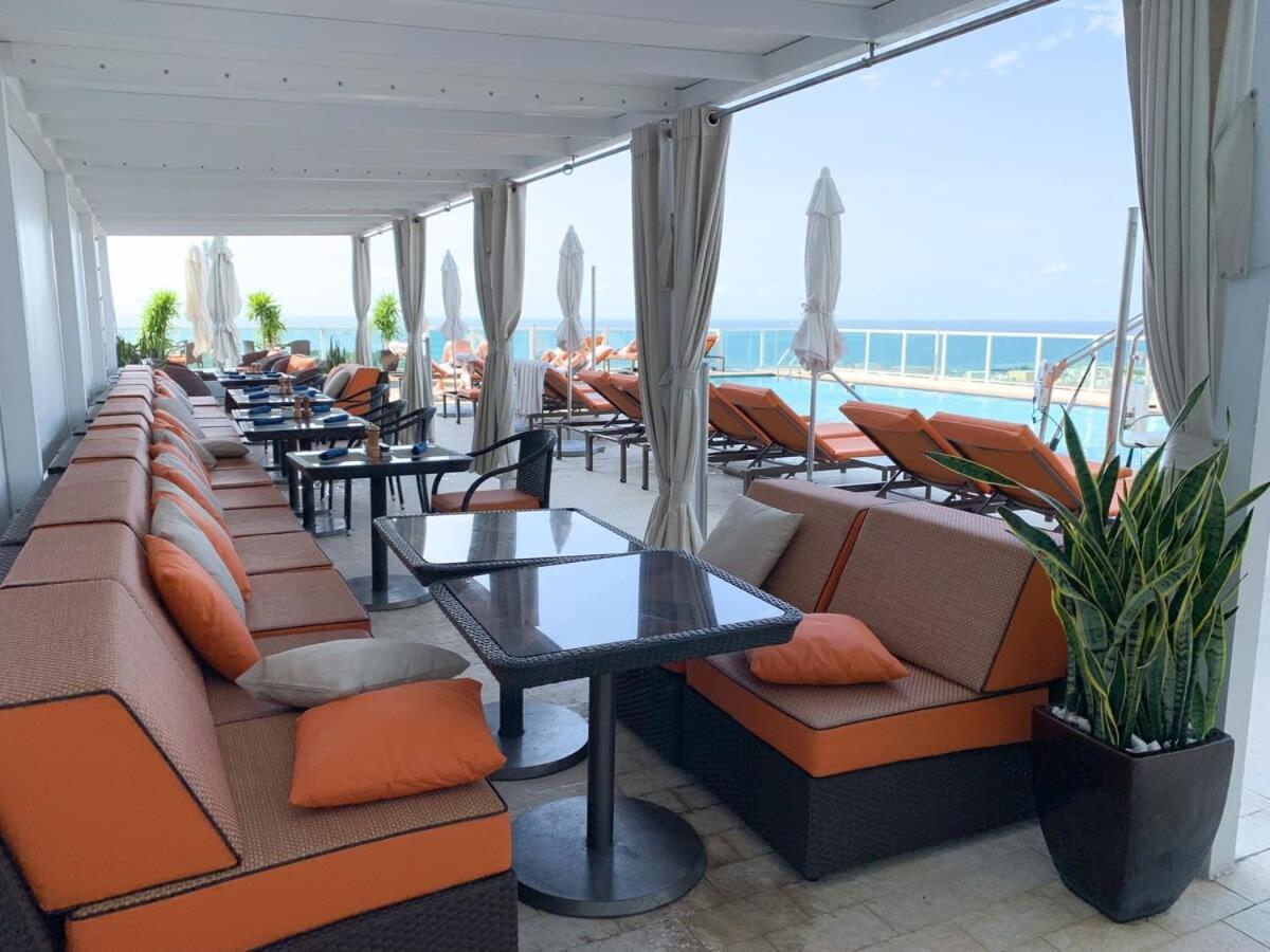 City View Balcony Steps From Restaurants, Peacock Park & Marina Miami Bagian luar foto